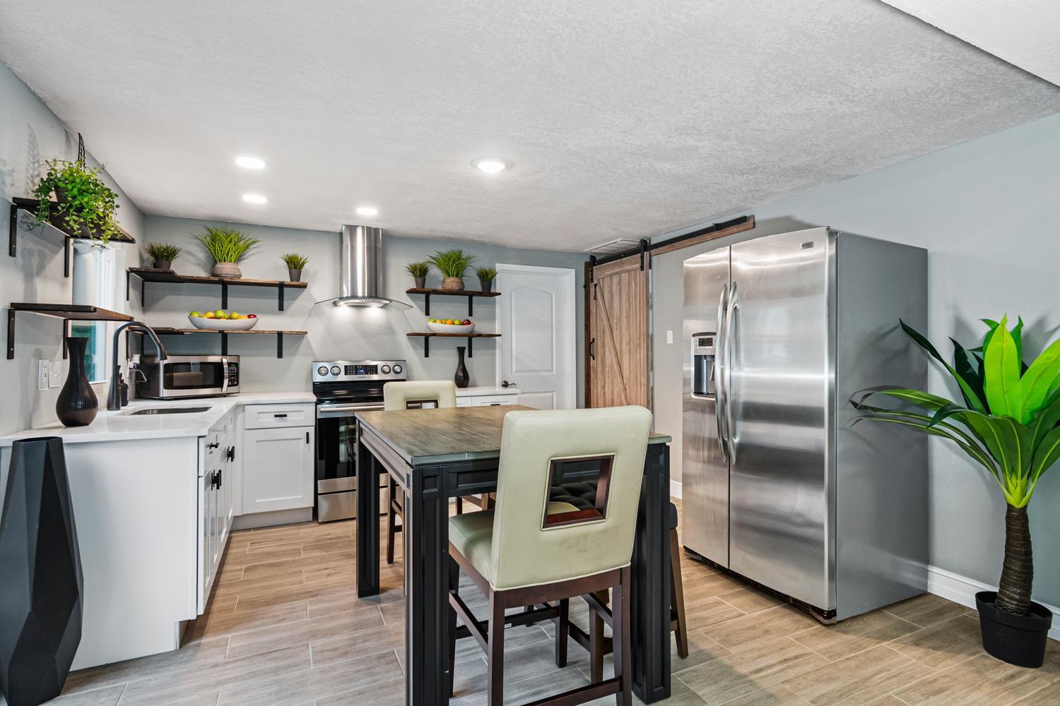 Modern House In Clearwater With Access To A Shared Swimming Pool Apartment เซฟตี้ฮาร์เบอร์ ภายนอก รูปภาพ